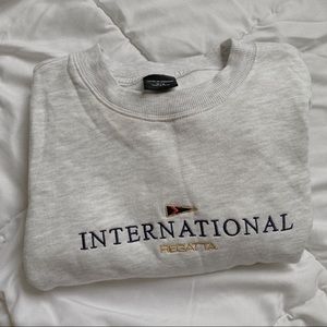 International crew neck  sweatshirt